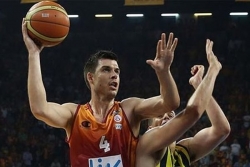 Erceg konačno sru&scaron;io Fener
