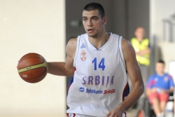 Bezbradica potpisao za Partizan