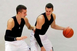 Crno-beli predstavljaju tim