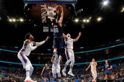 (VIDEO) Hezonja asistirao, Gordon zakucao