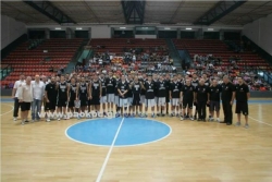 Partizan pobedio, Milutinov povređen