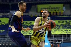 Gudurić pogađao, Veseli se povredio, Fenerbahče izgubio