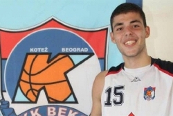 DMLS: Četvorka na vrhu, Stratakis MVP