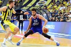 Efes vratio prednost domaćeg terena