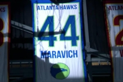 Atlanta povukla Maravičev dres (video)