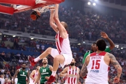 Milutinov za vođstvo Olimpijakosa