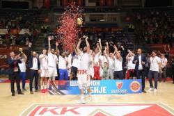 Zvezdina šesta uzastopna titula šampiona Srbije