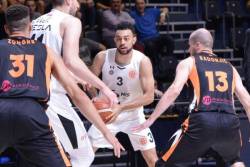 Partizan se mučio sa Dinamikom