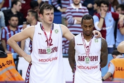 Veličković produžio ugovor