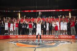EL F4: Anadolu Efes je prvi put &scaron;ampion Evrope