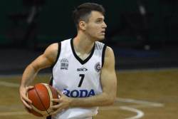 RJLS: Brutalna partija Pažina, Partizan i dalje neporažen