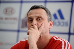 Zvezda protiv Asesofta na startu
