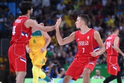 Prodali im njihovu akciju (video)