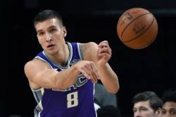 Bogdanović dvocifren u porazu Kingsa