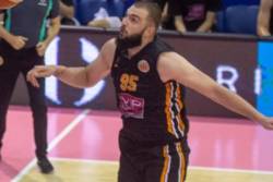 Šalić ispred Simeunovića i Simića