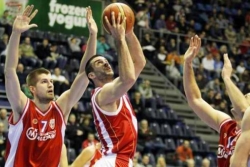 Zvezda rutinski do polufinala