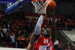 Partizan i dalje na vrhu, neverovatni Vajt
