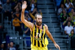 Galatini navijači povredili Datomea (foto)