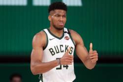 Adetokunbo je odbranio MVP priznanje (video)