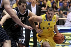 Farmar ponovo u Makabiju