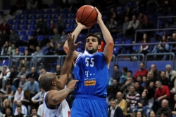 Partizan potpisao trojicu