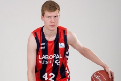 Bertans ponovo pokidao ligament