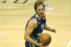 Anadolu Efes doveo Planinića