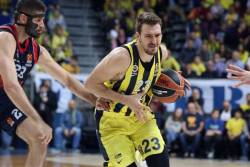 Gudurić blistao u pobedi Fenerbahčea (video)