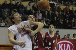 Konstantin na vrhu, Kljajević MVP