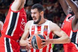 Kalinićeva košarkaška klinika, Zvezda bolja od velikog rivala