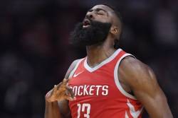 (VIDEO) Harden poslao Džonsona na pod