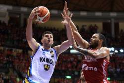 Stojanović dvocifren u porazu Kremone