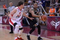 Partizan protutnjao kroz Železnik