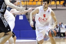 Armani i Sasari za trofej