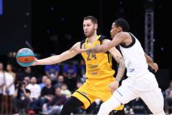 Briljantan debi Jovića u dresu Himkija