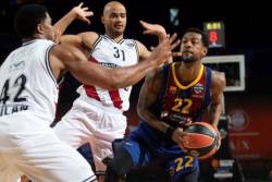 EL F4: Higins odveo Barselonu u finale (video)