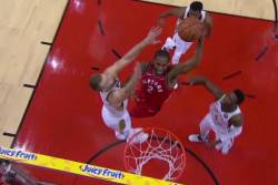 (VIDEO) Lenard stavio Sabonisa na poster