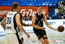 Partizan ubedljiv protiv Mladosti