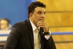 Dudin pomoćnik na klupi Efesa