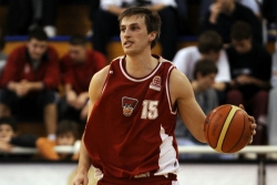 PMLS: Dinamik lider, Mićić MVP