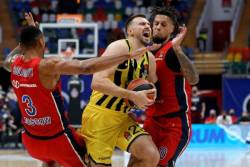 Fenerbahče zbio redove i savladao CSKA u Moskvi