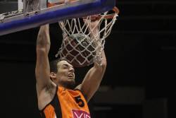 Stevanović i Krstić za treći trijumf Dinamika