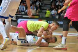 Mega vodila 38 minuta i doživela težak poraz u Zadru