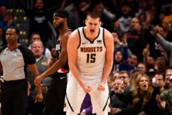 Jokić dobio prvu bitku sa Lilardom (video)