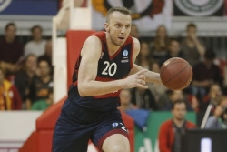 Savanović pobedio Micova