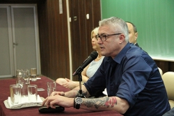Danilović: Ne razapinjite Jokića!