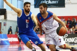 Panionios uspe&scaron;an pred Zvezdu