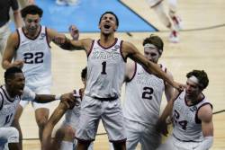NCAA F4: Sags je junak ludog polufinala (video)