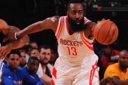 Harden vratio nadu Roketsima (video)
