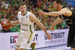 Pocius mesec dana van terena